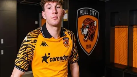 印尼足协主席托希尔感叹：败中寻荣，世界杯晋级希望未灭